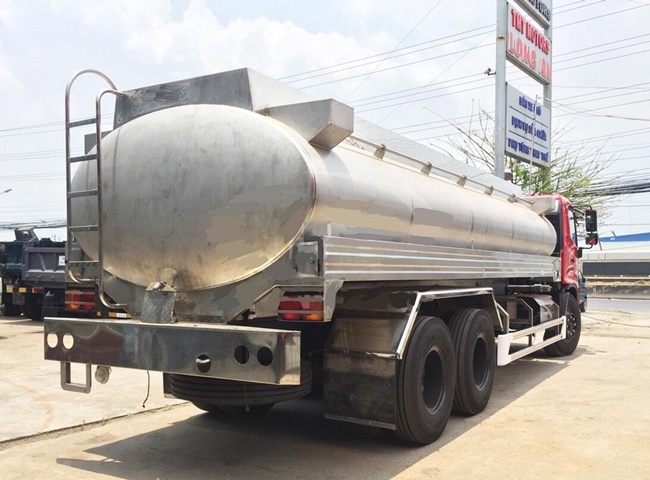 Giá thuê xe bồn chở nước biển vô cùng ưu đãi trên thị trường