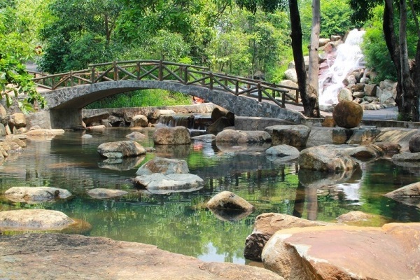 Suối
