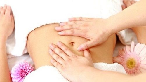 Dùng dầu oliu để massage giúp đốt cháy mỡ thừa
