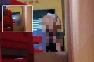 HOT] Clip thầy giáo mây mưa với nam sinh trên bục giảng FULL HD