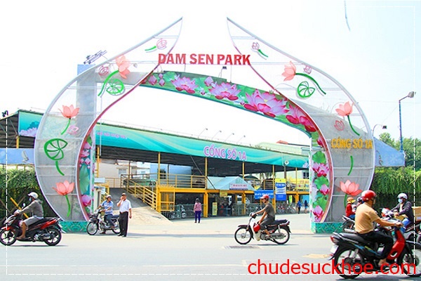 Du lịch sài gòn Cổng Đầm Sen