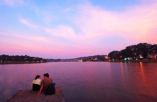 du lich tuan trang mat