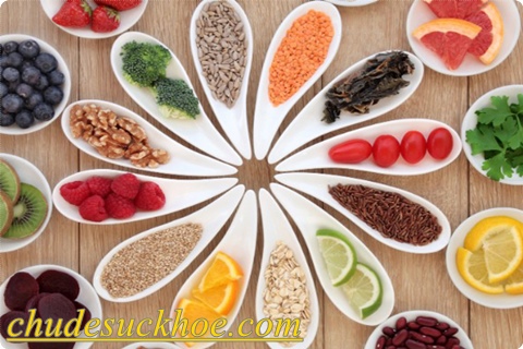 thay đổi thực đơn hàng ngày cho bé