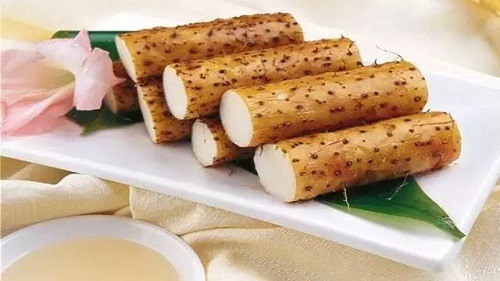 Dùng sơn dược nấu với chè lá sen để làm mới thực đơn giảm cân