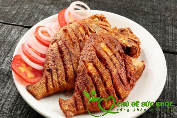 mẹo nhà bếp chiên cá không bị dính