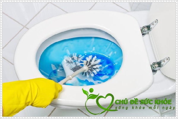 các bước khử mùi hôi nhà cầu