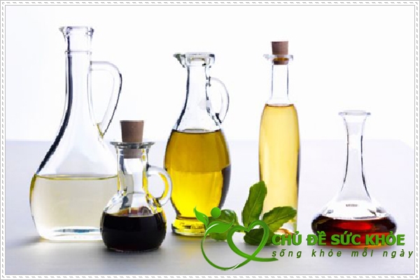 khử mùi hôi nhà cầu bằng giấm ăn