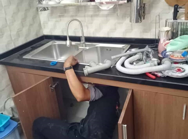 Công ty thông nghẹt bồn rửa chén quận 8