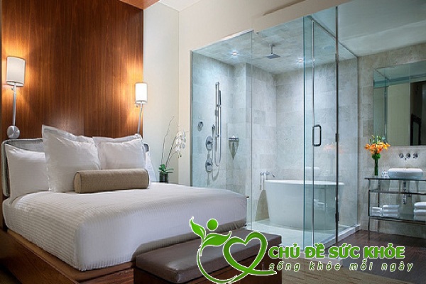 cách vệ sinh vách kính nhà tắm tốt nhất